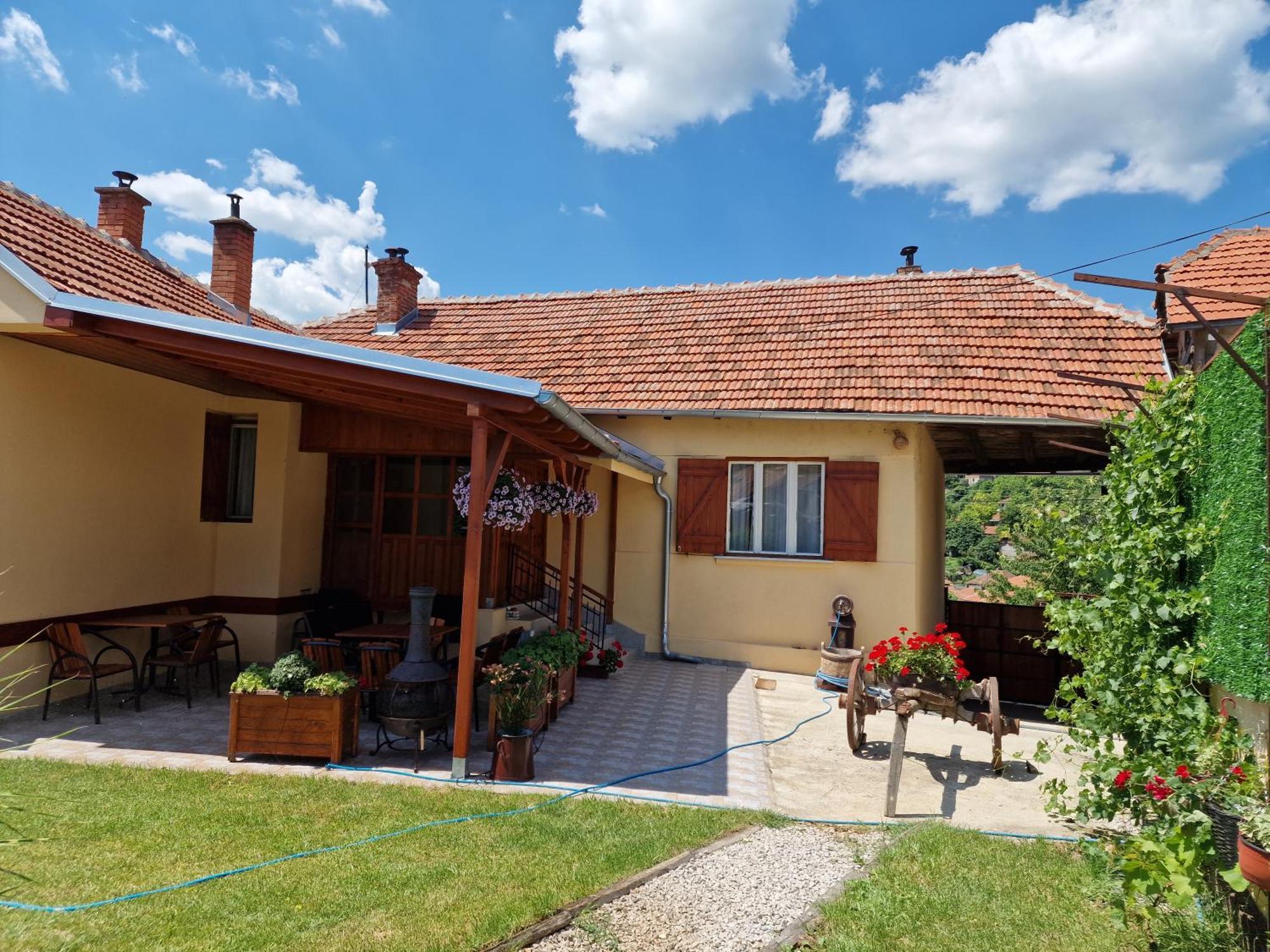 Konak -Guest House -Ramonda Serbika Ниш Екстер'єр фото